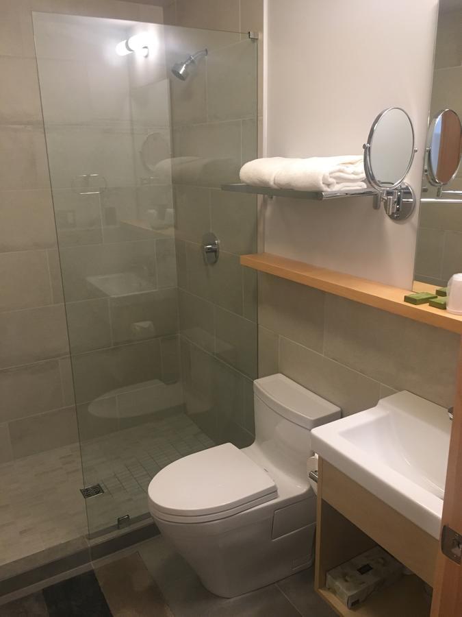 Hotel Harbour House